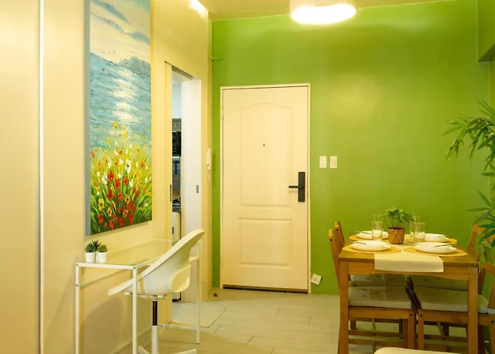 Cozy & Serene 1br With Skyline View Near Greenbelt